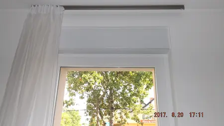 Felsőtokos ráépített redőny beépítése ablakcserével